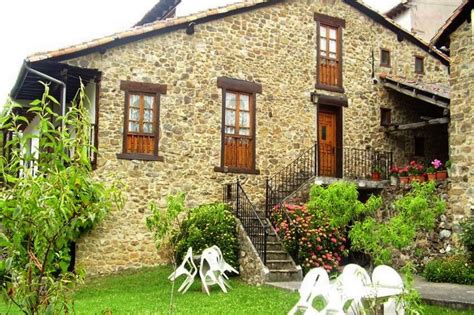 Todas las ofertas de alquiler de apartamentos rurales en cantabria para tus vacaciones o escapadas. Apartamentos Rurales Traldega, Apartamentos rurales con piscina en Turieno