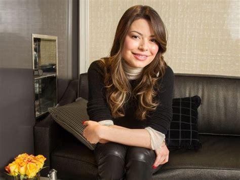 Miranda Cosgrove Goes From Icarly To College