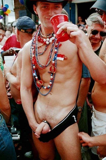 You Probably Missed Mardi Gras So Heres Some Hot Guys Flashing Anyway