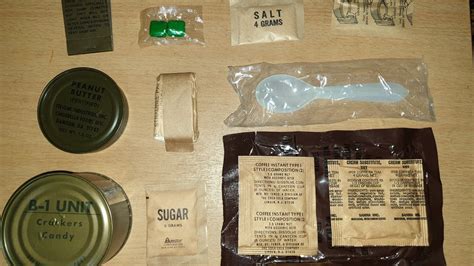 Unboxing B 1 Unit And C Ration Accessory Packet Meal Combat