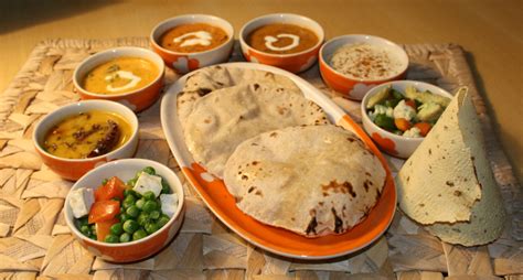 Our guests favorites are chicken tikka masala, homestyle curries, lamb vindaloo, saag paneer, vegetable samosa along with freshly baked tandoori naan breads. 5 Best North Indian Food Recipes