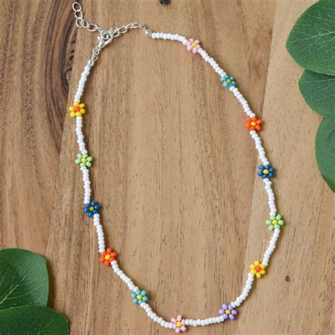 This Y K Daisy Chain Has Different Color Daisies With Pearlescent White