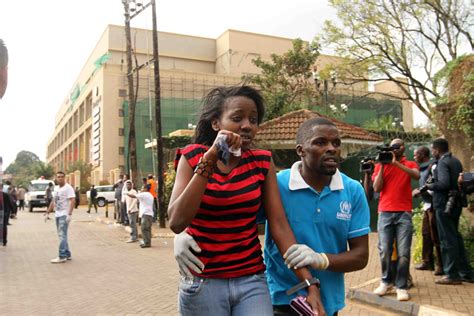 케니아 나이로비 경찰과 악당 총격전 39명 사망 150여명 부상11 인민넷 조문판 人民网