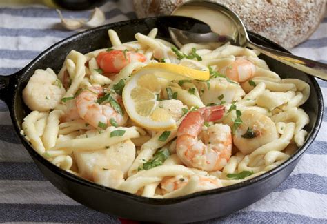 Seafood Pasta With Shrimp And Scallops And Garlic Christina S Cucina