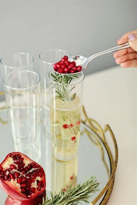 Dec 22, 2020 · dip champagne flutes in water to wet the rims, then dip in cinnamon sugar mixture. Pin on Casamento