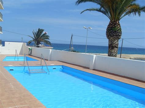 Hoteles baratos en platja d'aro: Alquiler apartamento en Platja d'Aro, Costa Brava con piscina común - Niumba