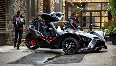 2018 Polaris Slingshot Grand Touring Le Is Equipped With Slingshade Roof And Other Comforts