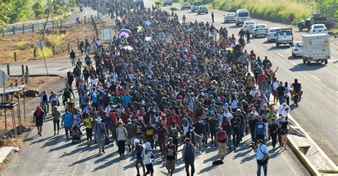 seeking strength in numbers u s bound migrants in mexico form new caravan reuters