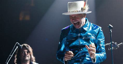 Tragically Hip Frontman Gord Downie Fights Back Tears At Last Concert