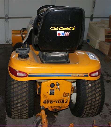 2003 Cub Cadet 3206 Lawn Mower In Topeka Ks Item D6556 Sold Purple