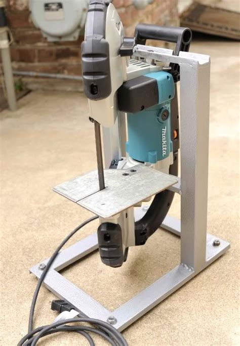 On a bandsaw, there is a crown on the tires to force the blade to stay centered once it has the right tension. portable band saw table - Google Search | Portable band saw, Bandsaw, Diy bandsaw