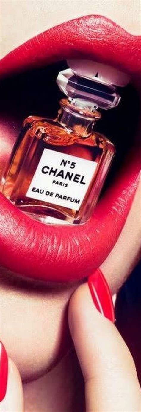 pin by hettiën on alluring lips lip art lip artwork lipstick art