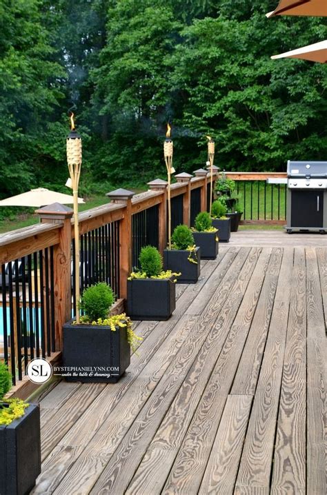 The thing about outdoor furnishings is that you can tie things together with a theme (see above) or color(s). Outdoor Entertaining Tips (With images) | Deck designs ...