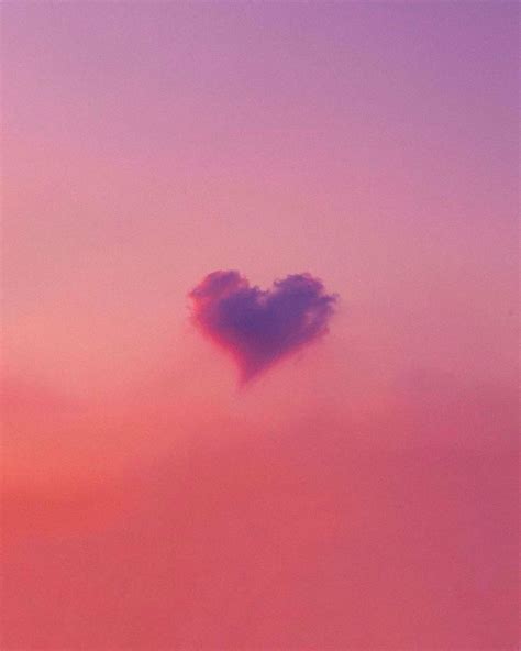 ʚ♡⃛ɞ On Twitter Oh To Be A Heart Shaped Cloud In The Sky Pastel