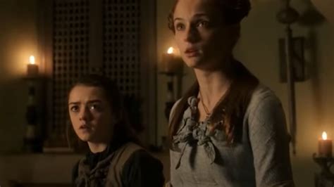 Maisie Williams And Sophie Turner Arya And Sansa Stark The Background