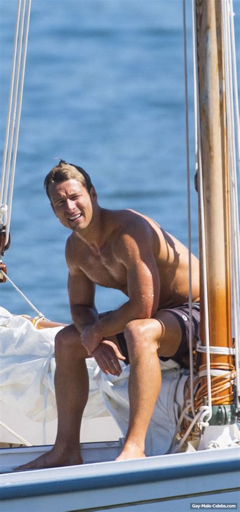 Glen Powell Shirtless And Sexy Behind Scenes Naked Onlyfans