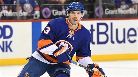 Casey Cizikas Sits Out Islanders Game Vs Panthers With Upper Body Injury Newsday