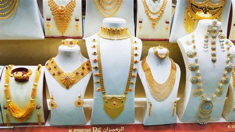 Goldsouqqatar Trying Traditional Arabic Jewelleryqatar Youtube