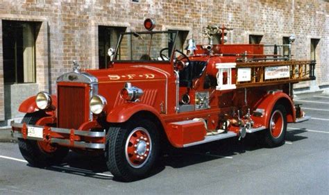 1930 Mack 1000 Gpm Pumper Fire Trucks Fire Equipment Fire Service