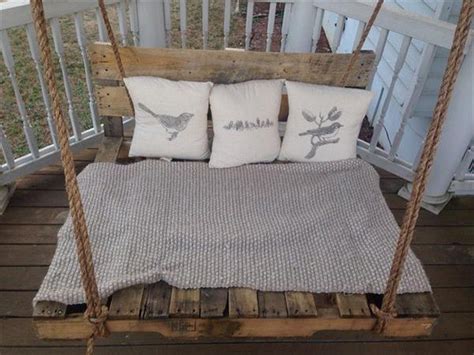 Awesome Hanging Lounger Made From Recycled Pallets The