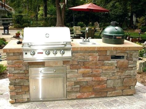 The bbq island from bull outdoor products includes 30 inch. diy bbq island - Google Search | Small outdoor kitchens ...
