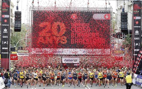 Barcelona Celebra 20 Anys De La Runnerinn Cursa Bombers Cursa De Bombers