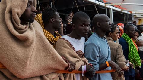 Il Mercato Dei Migranti Schiavi In Libia Rapiti E Venduti Per 200