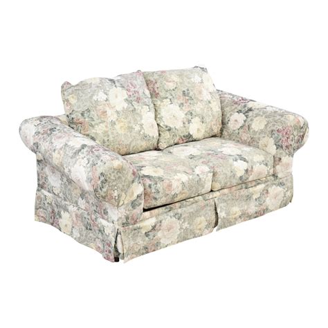 73 Off Sealy Sealy Upholstered Floral Skirted Loveseat Sofas