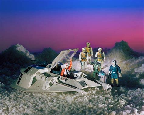 Facebook user zipidi doodah (we're gonna guess that's not the name listed on his birth certificate) wanted to create a diorama of the battle of hoth. ToyNostalgia: El hombre que disparó a Luke Skywalker