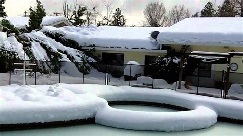 2 25 11 Major Snow Event In Nevada County My Backyard Youtube