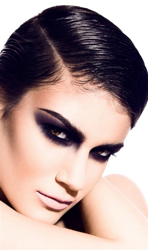 Black Smokey Eye Makeup Ideas