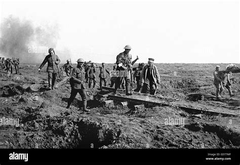 Ww1 Battle Of The Somme Wounded Soldiers Walking 1916 Black And White