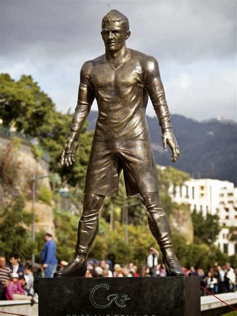 As the most famous athlete on the planet, cristiano ronaldo statues are. VJBrendan.com: Cristiano Ronaldo Poses With His Statue