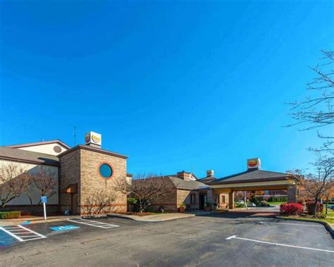 Comfort Inn And Suites Erie In Erie Pa Room Deals Photos And Reviews