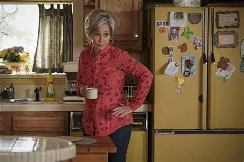 Young Sheldon Annie Potts Had 1 Request About Meemaws Hair When She Signed On To Play The Part