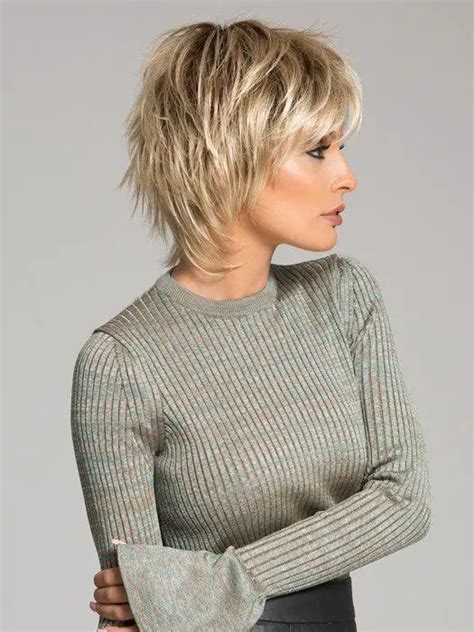 short layered hairstyle short hairstyles 2019