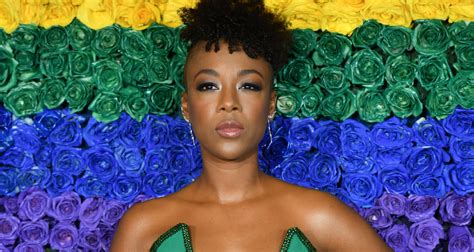 samira wiley burst into tears after being outed by orange is the new black castmate attitude