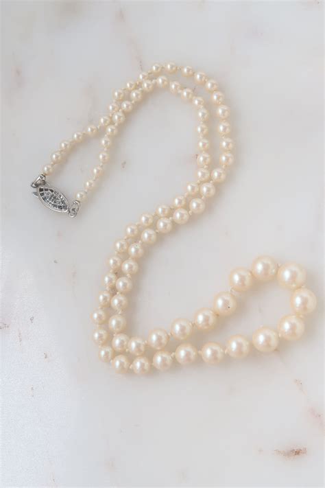 Vintage Faux Pearl Bead Necklace Etsy Beaded Necklace Pearl Beads Faux Pearl