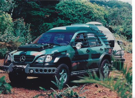 Mercedes Benz M Klasse Jurassic Park A97 F 3205 Jurassic Park