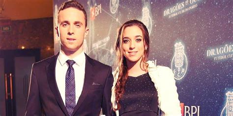 Diogo Jota Bergabung, Ini WAGs Baru Liverpool - Bola.net