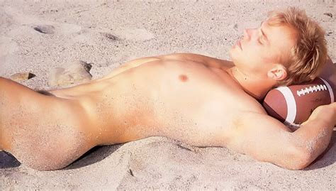 Welcome To My World LEAP DAY NAKED BEACH GUYS GALLERY