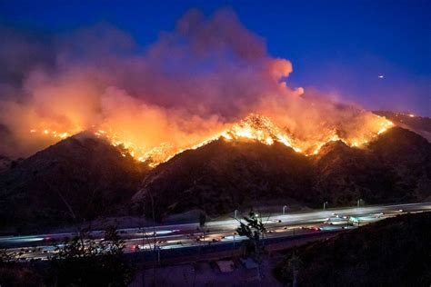 California Fires Rage Through Homes Hills Photos Abc News