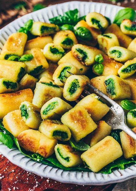 Stuffed Gnocchi With Spinach Pesto Vegetarian Recipes Vegan Gnocchi