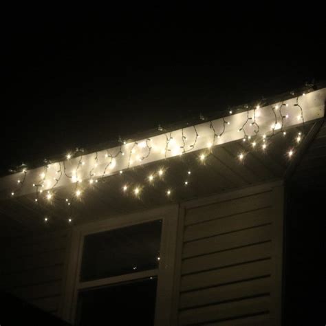 100 Light M5 Warm White Twinkle Led Icicle Lights White Wire