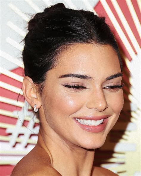𝒦𝑒𝓃𝒹𝒶𝓁𝓁 𝒥𝑒𝓃𝓃𝑒𝓇 On Instagram “pretty ️” Kendalljenner Kendall Jenner Makeup Kendall Jenner