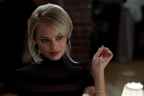 Both gatsby and the wolf of wall street are critiques of the american dream. wallpaper margot robbie, naomi lapaglia, the wolf of wall ...