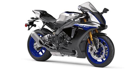 It provides a riding experience like nothing before it. Factory Showroom 2019 Yamaha YZF-R1M | Woodbridge ...