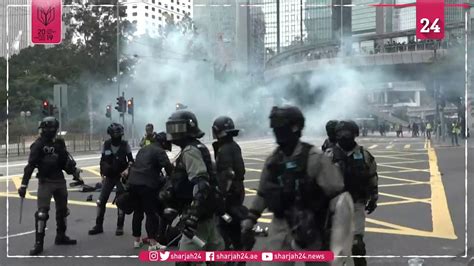 Police Fire Tear Gas To Disperse Thousands In Central Hong Kong Youtube