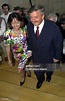 Hand in Hand trifft FDP-Landeschef Jürgen Möllemann mit seiner Frau ...