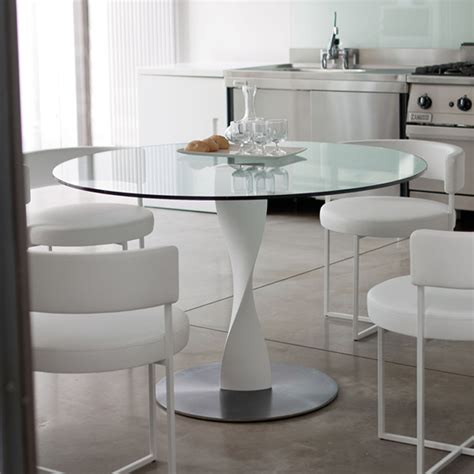 The modern dining room table comes in different shapes: Porada Spin | Glass Dining Table | Contemporary Dining Room Furniture - Ultra Modern